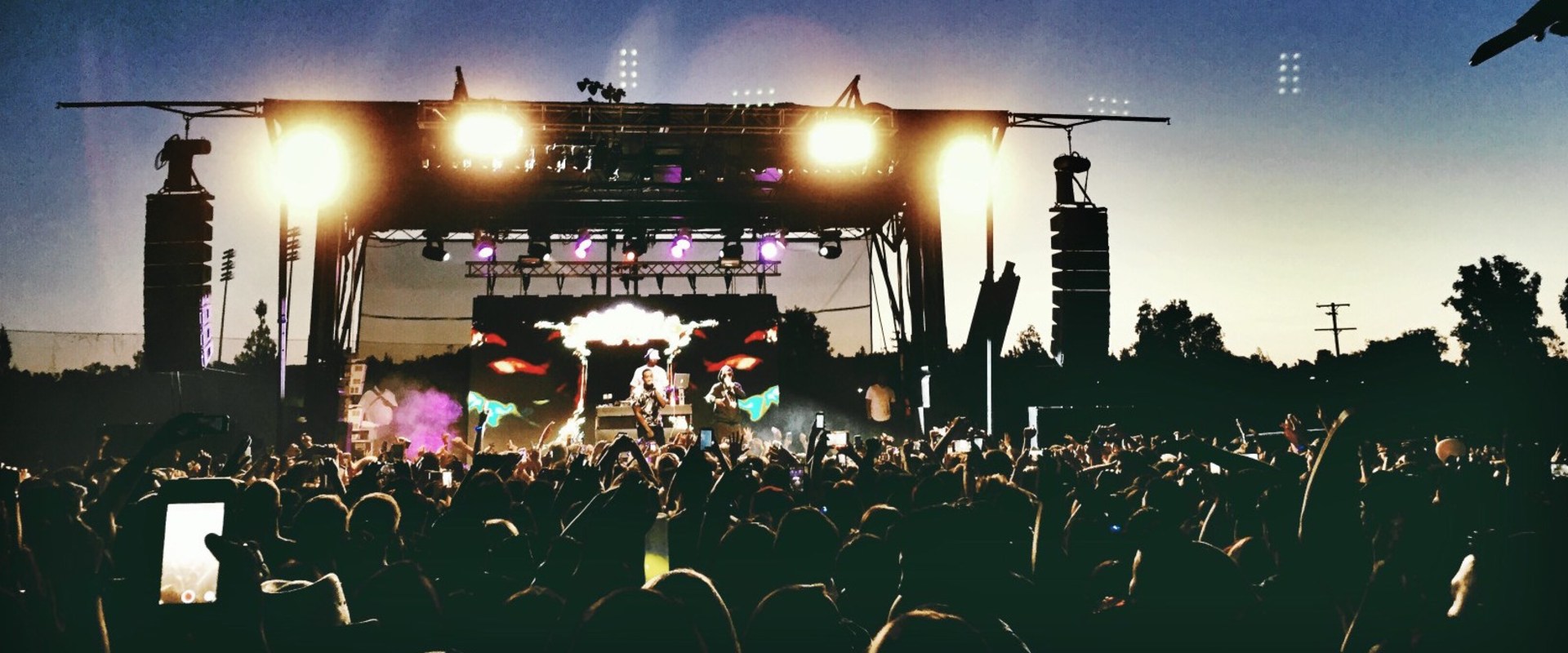 How is a music festival different from a concert?